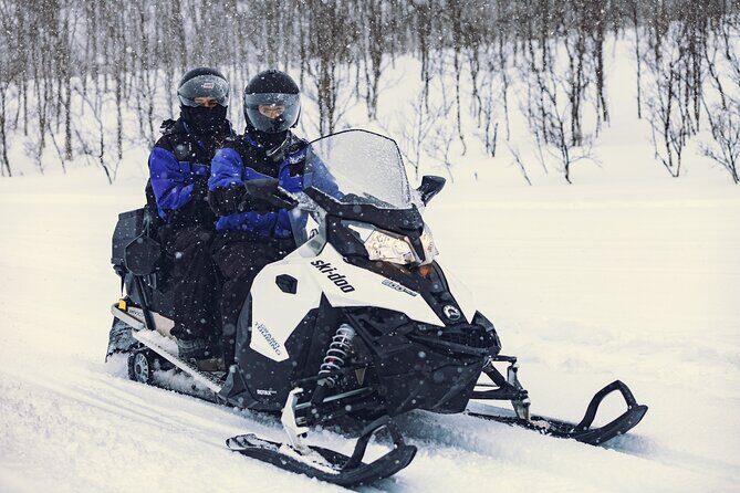 Midday Snowmobiling in Camp Tamok with Guide - Dinner by the fire: the warm reset after the ride