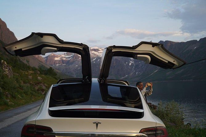 Midnightsun- Eco friendly Tesla Model X - Who should book this midnightsun Tesla fjord tour?