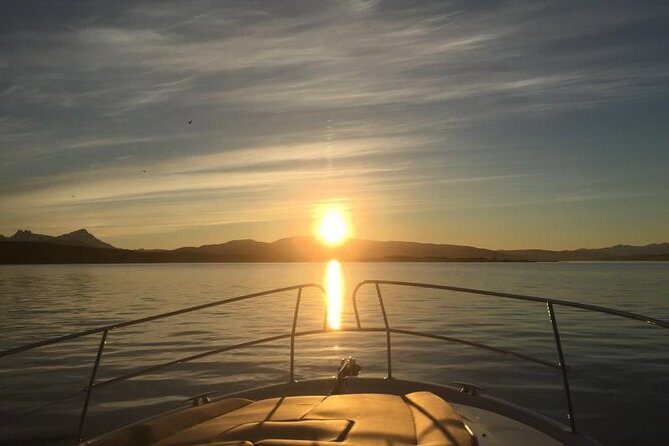Midningtsun - Luxury Yacht Arctic Queen - Why this midnight sun yacht feels more special than the usual cruise