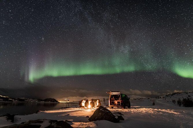 Minibus Northern Lights Chase with Photography from Tromsø - How the minibus chase changes your odds in Tromsø
