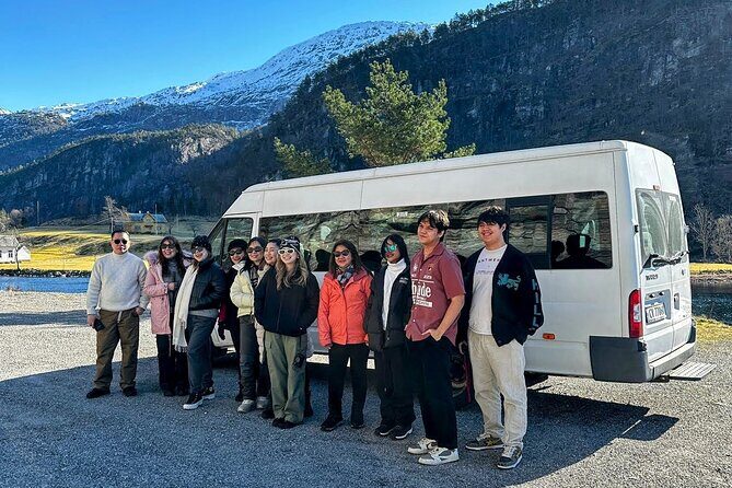 Mostraumen Golden Circle Fjordtour from Bergen – Group or Private - Getting Oriented at Bryggen (Before the Fjord Game Starts)