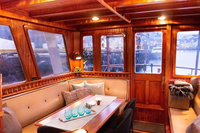 Mostraumen Private Pontoon Cruise - How long should you plan for (4 to 8 hours really means something)