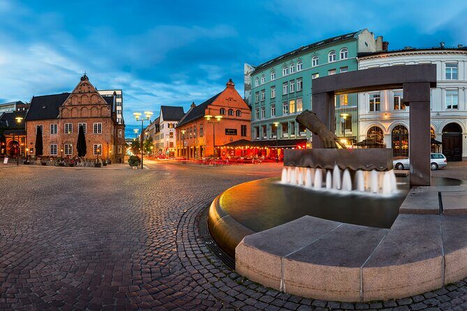 Myths and Legends: An Oslo Walking Discovery - Stop 1: Oslo City Hall outside—Vikings, beliefs, and the world they imagined