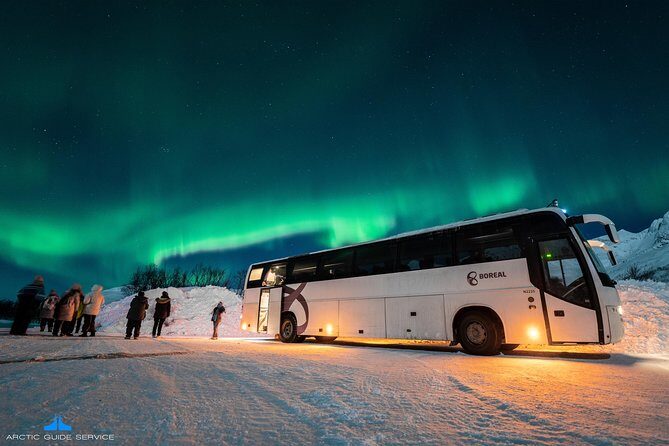 - Northern Lights Chase with Photo Package Included - Warm breaks and cold-weather sanity