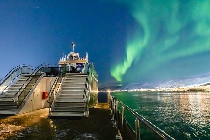 Northern Lights Cruise in Bodø - The Real Star: Brim Explorer Crew and the Aurora Explanations