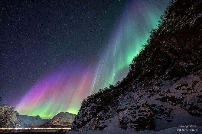 Northern Lights Tour, Photo, Toilet, Meal, Skycam in Mbus - Aurora portraits and photo help: what’s included and how to use it