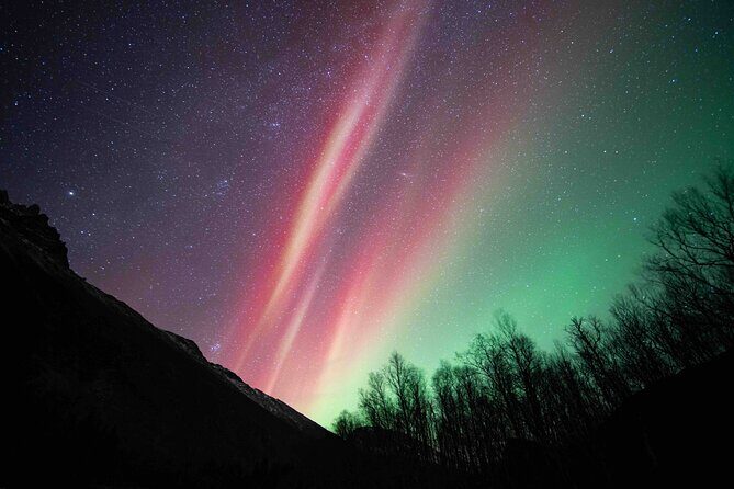 Northern Lights Tour with small group of 8 people - Thermal suits and boots: what you get, and what you still need to bring