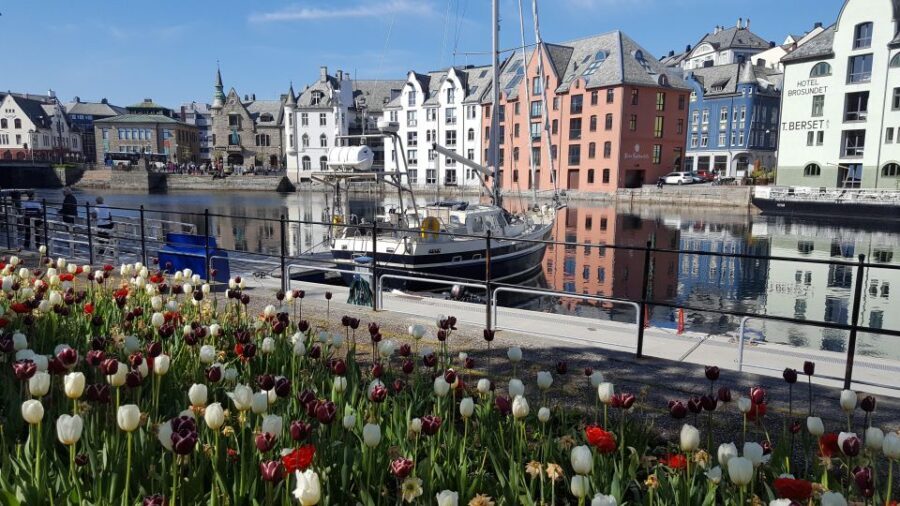 Norwegian Coastal Cities: Smartphone Audio Guide App - Tromsø: Arctic exploration roots and the Polar Museum