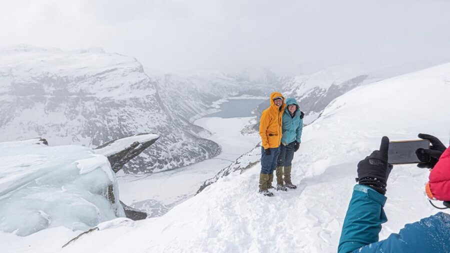 Odda: Trolltunga Winter Hike on Snowshoes - Ringedalen on your way to Trolltunga: big views, frequent breaks