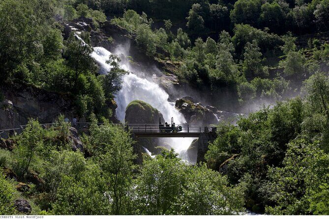 Olden 4 Hour Briksdal Glacier Tour in Briksdalsbreen - Cruise Timing: The Back-to-Ship Guarantee Basics