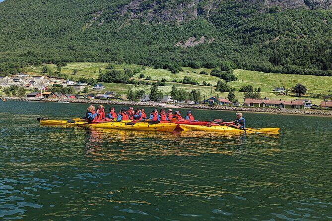 Olden: Easy Kayaking for Beginners on the Fjord - Meeting at Fjordvegen 1567 and Getting Ready Fast