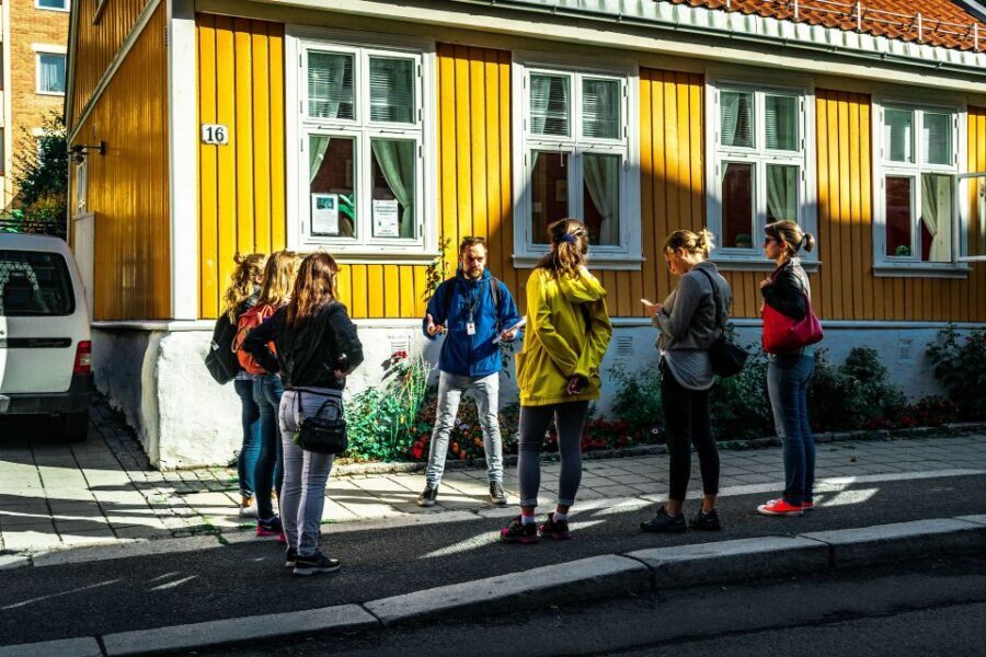 Oslo: 3-hour Private Walking Tour of Bohemian Grünerløkka - Mathallen at Vulkan: end by lunch, not by a cliffhanger