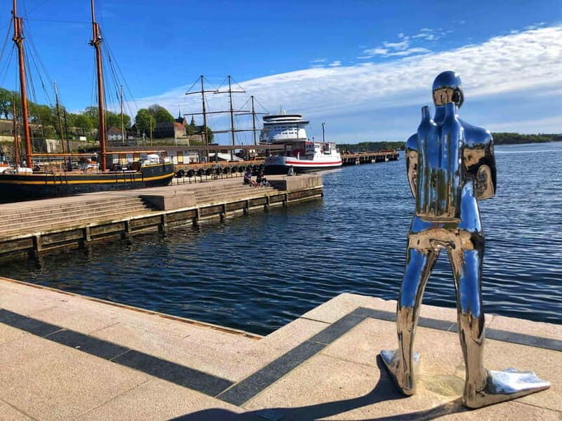 Oslo: Beer and Culture Walk - The meeting point: easy to find, right where the action is