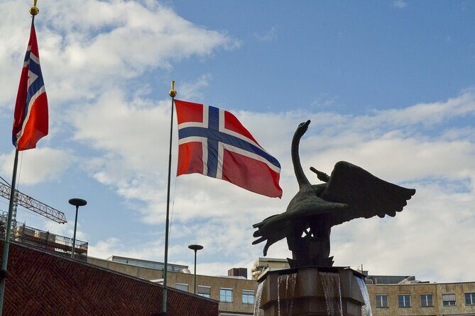 Oslo city center Tour - Nationaltheatret: The Drama of Norwegian Performing Arts