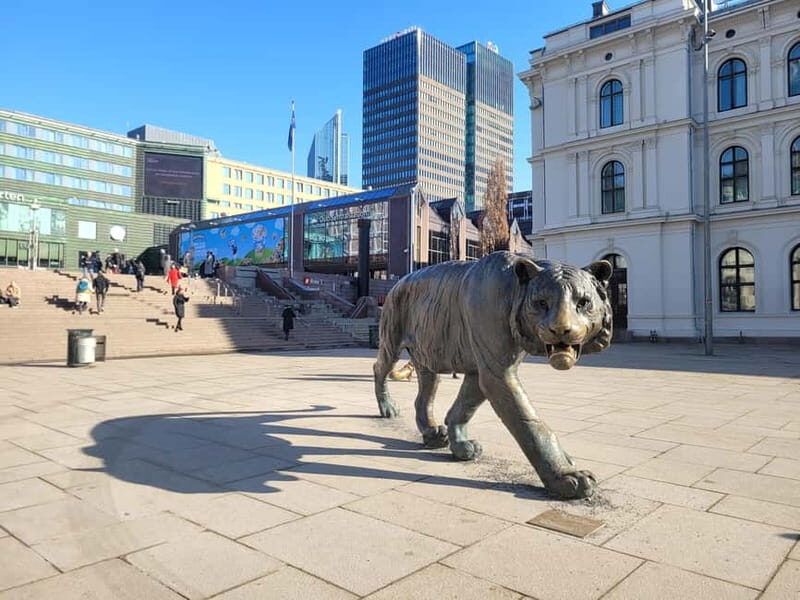 Oslo: City Center Walking Tour - Getting Started at the Tiger Statue Outside Oslo Central