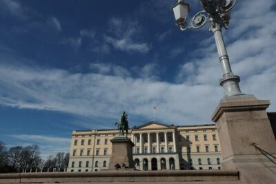 Oslo City Walks: In the Heart of Oslo - Where the walk starts inside Østbanehallen