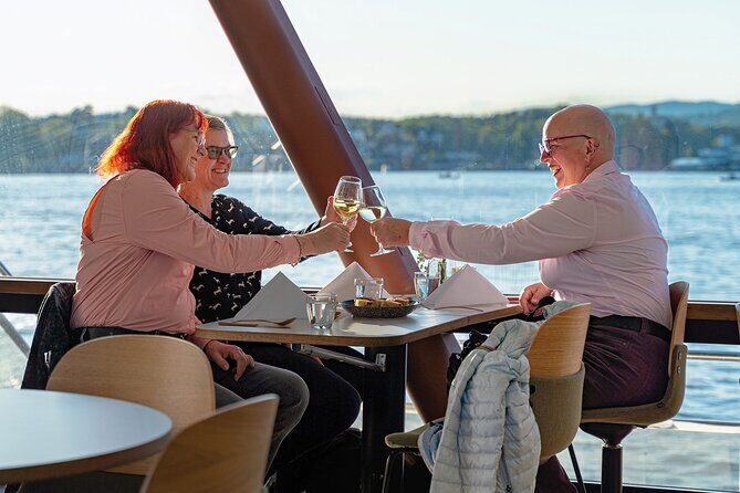 Oslo fjord 3-Course Dinner Cruise with Live Music - Live Music on a Quiet Boat: Good Energy Without the Hassle