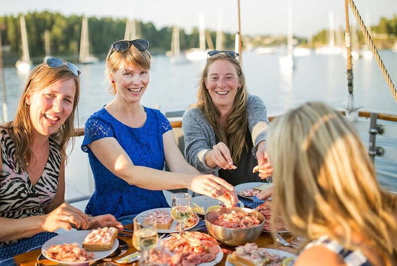 Oslo: Fjord Dinner Cruise on Sailing Ship w/ Seafood Buffet - Sunset Sights on the Return: Where the Best Photos Usually Happen