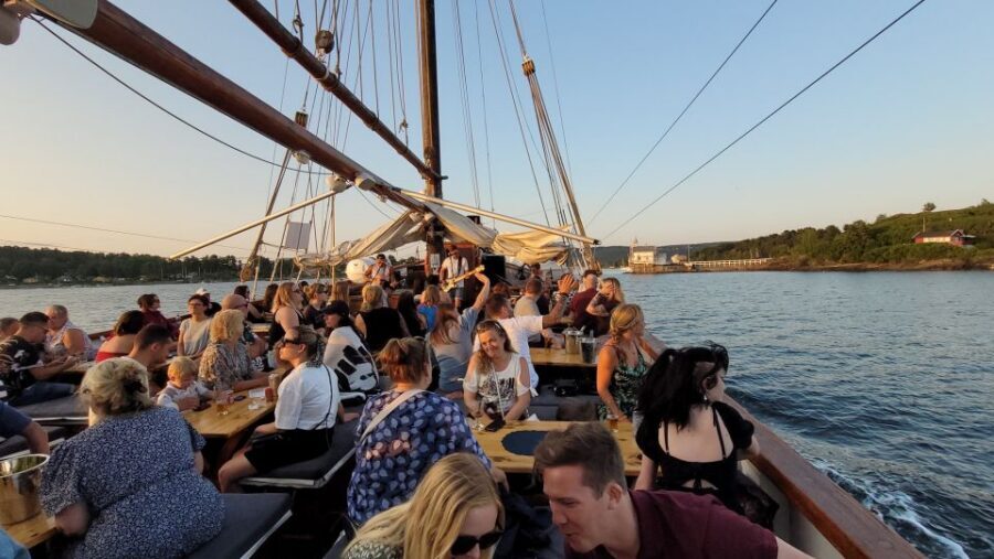 Oslo Fjord Evening Live Rock music cruise with Shrimp buffet - Drinks, warmth, and timing: making the most of your 3 hours
