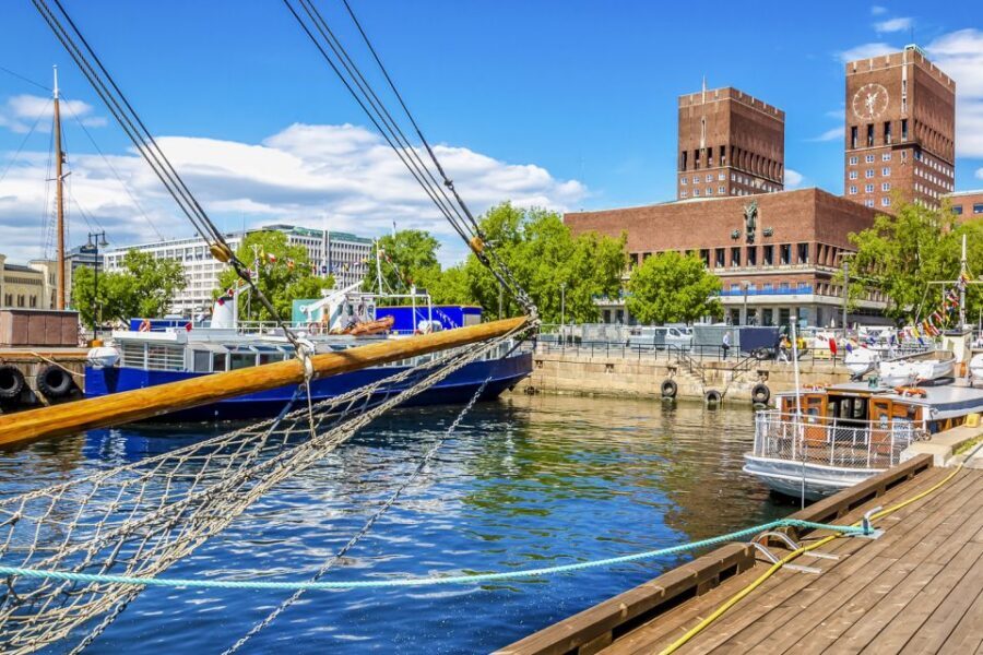 Oslo: Grand City Sightseeing Tour by Bus with Fjord Cruise - Oslofjord cruise: end the day with calm water and island views