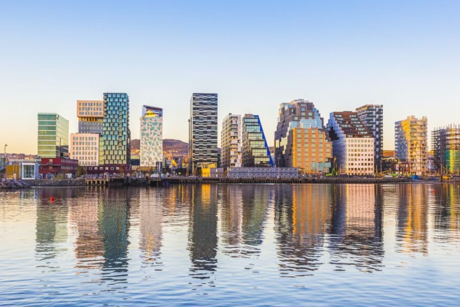 Oslo: Grand City Sightseeing Tour by Bus with Fjord Cruise - Bus ride first: how the coach time works for you