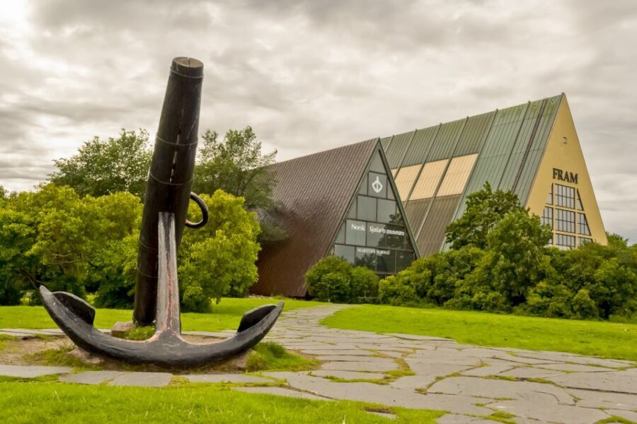 Oslo: Grand City Sightseeing Tour by Bus with Fjord Cruise - Folk Museum vs. Kon-Tiki Museum: same tour, seasonal pivot