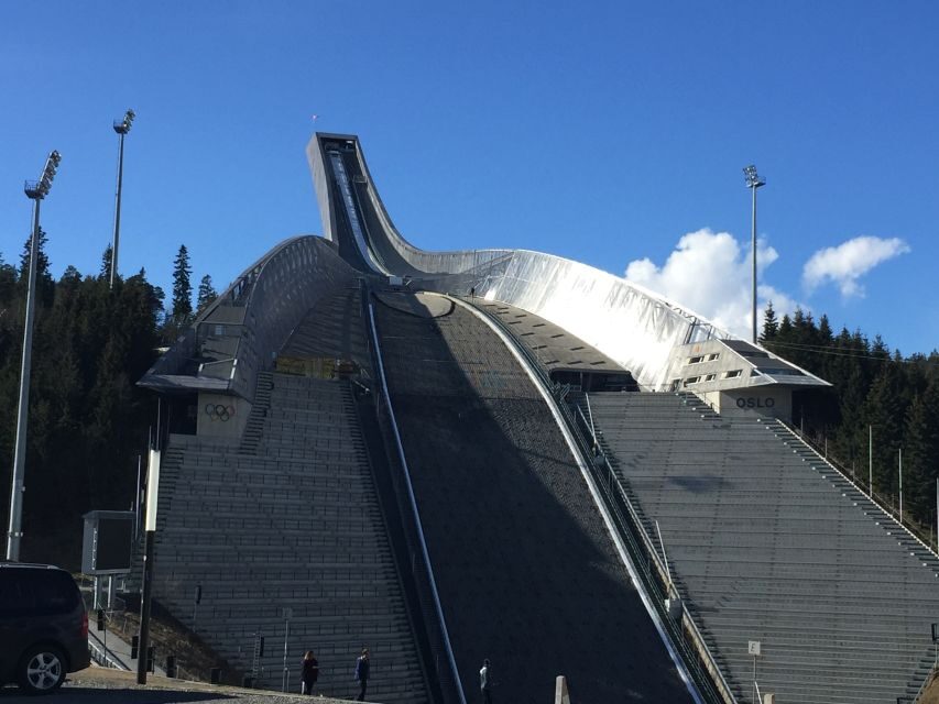 Oslo: Panoramic View and Sculpture Park Walk - Price and value: when $1,047 per group up to two makes sense