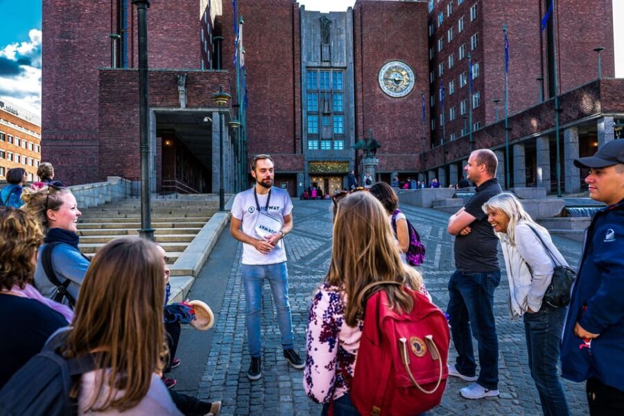Oslo: Private Walking Tour - Karl Johans gate, Parliament, and University Square: the city center power walk