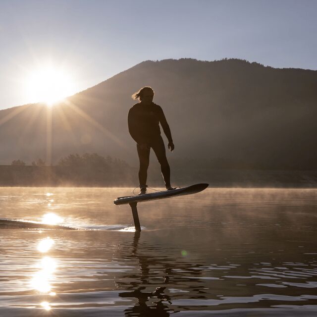 Oslo: Private water adventure and E-Foil rental - Getting your “first flight” without panicking