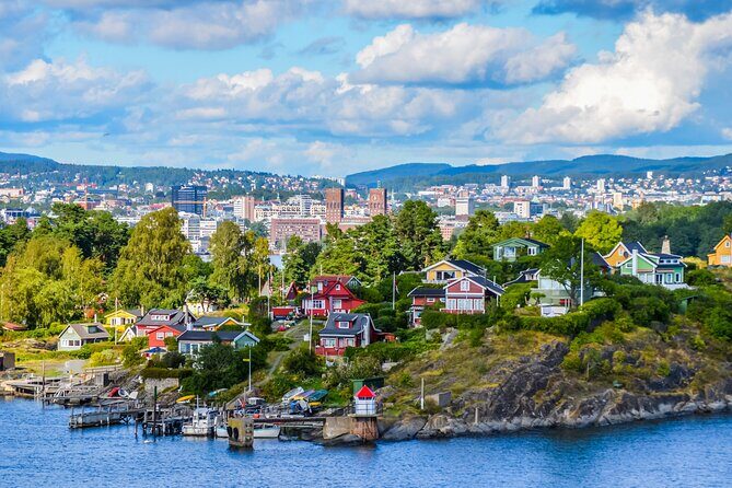 Oslo Scavenger Hunt and Highlights Self Guided Audio Tour - Tips and local recommendations: how to turn the walk into a meal plan