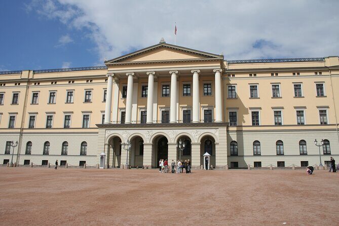 Oslo Self Guided Walking Tour with an APP - Using the Trippy Tour Guide app (and why offline matters in Norway)