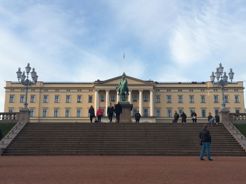 Oslo: Sightseeing with Holmenkollen Ski Jump & Vigeland Park - Vigeland Sculpture Park: how to enjoy 200+ sculptures without feeling rushed