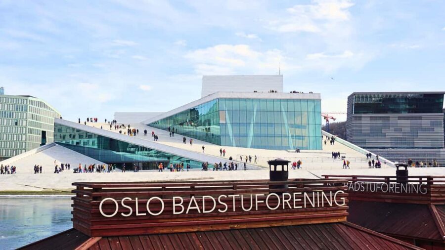 Oslo: Small Group History, Art & Secrets Tour - Royal Palace to Nobel Peace Center: start where Oslo’s stories begin
