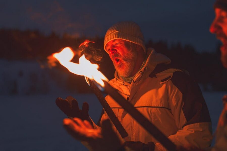 Oslo: Snowy Forest Torchlight Walk with Campfire - Øvresetertjern Lake campfire: hot drinks, waffles, and real cozy time
