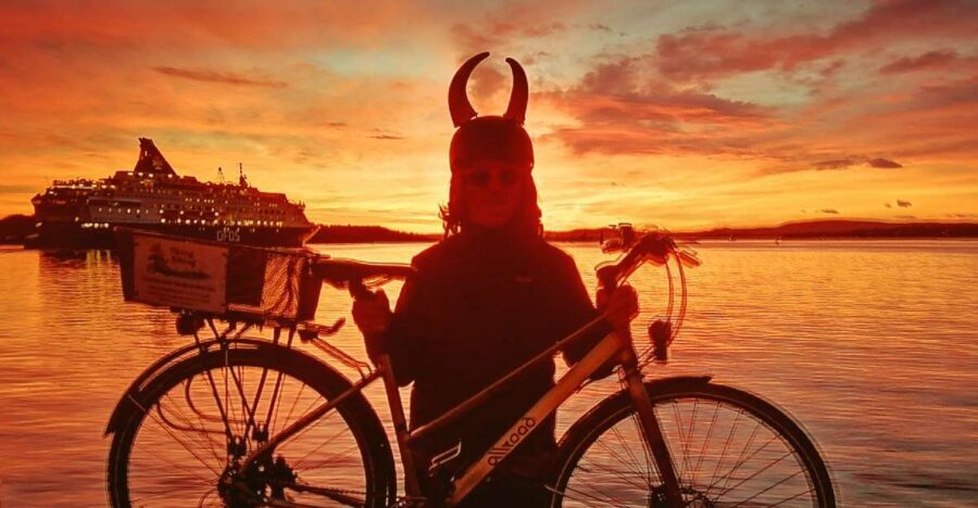 Oslo: Winter Highlights 3-Hour Bike Tour - City Hall and Nobel Peace Prize Territory: Warm Indoors When You Need It