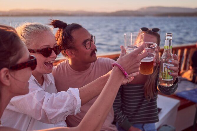 Oslofjord Dinner Cruise on a sailing ship - Boats and Comfort: S/S Legend vs S/S Vega