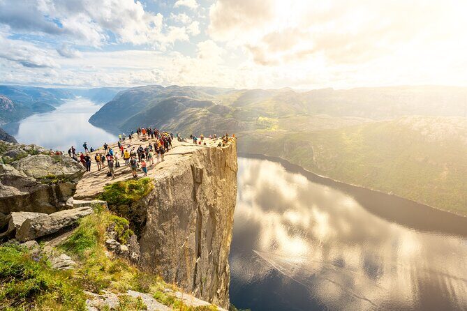 Preikestolen | Pulpit Rock - Hike with a local guide - Key highlights to know before you go