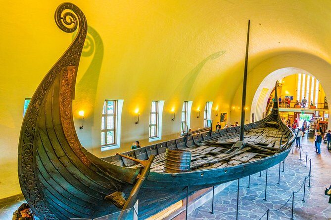 Private 5-hrs Oslo Exclusive Driverguide Luxury Limo/Van-Tour incl Museums - Opera House and the city’s royal core: fjord views with an easy flow