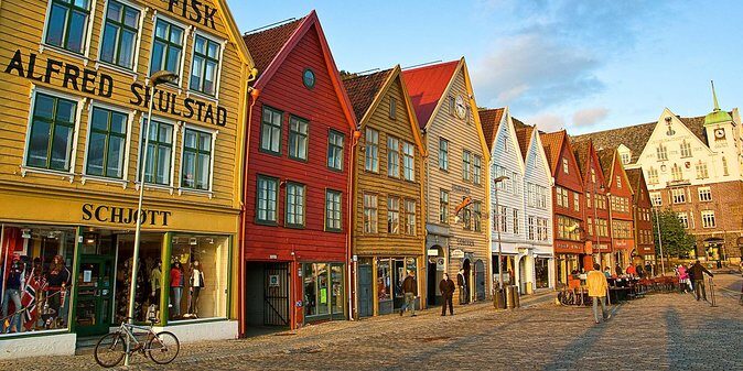 Private Bergen citytour By VIP Car & Guide (2h) - Should You Book Private Bergen Citytour by VIP Car and Guide?