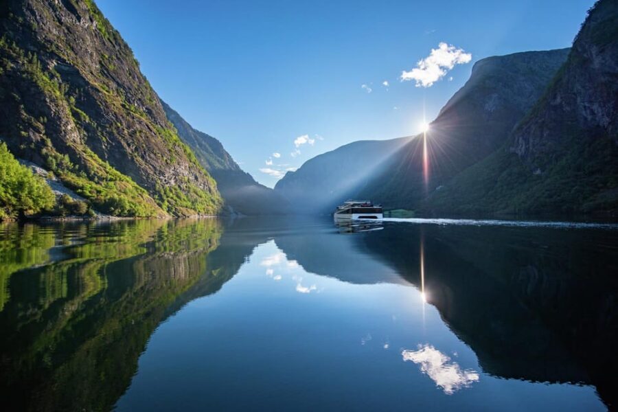Private Day Tour- Flam Railway & Fjord Cruise From Bergen - Bergen to Voss by car: the warm-up you should not skip