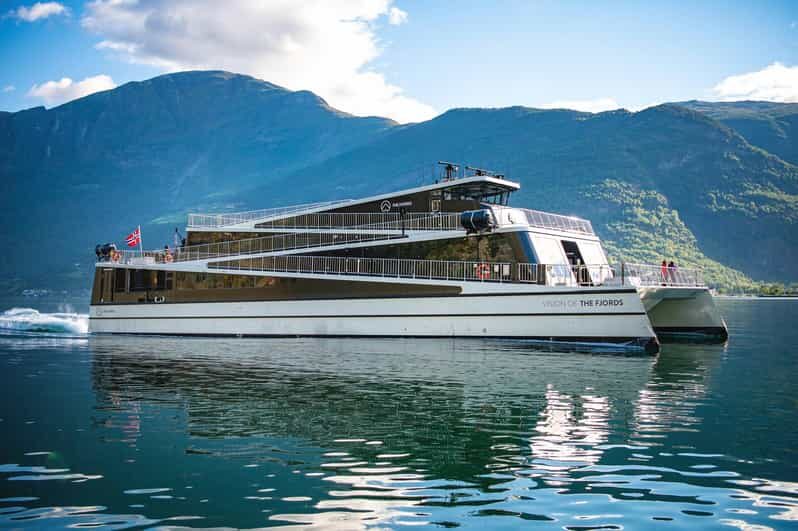 Private Day Tour- Flam Railway & Fjord Cruise From Bergen - Gudvangen and the drive back: why the road trip closes the loop