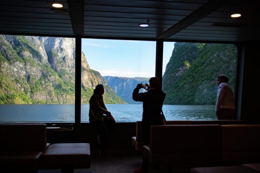 Private Day Tour- Flam Railway & Fjord Cruise From Bergen - Timing and packing tips that keep the day pleasant
