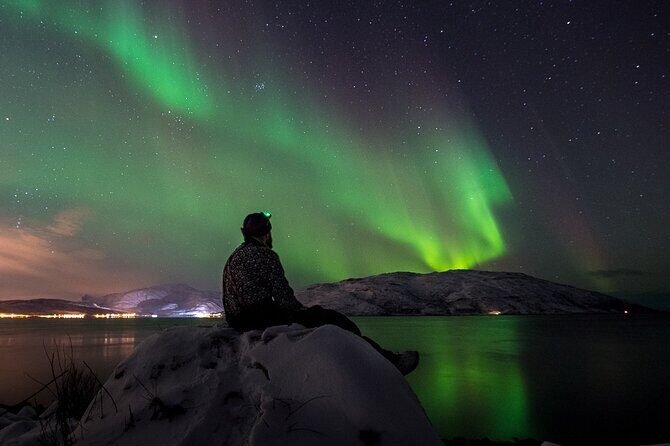 Private & Exclusive Northern Lights Tour with Professional guide - Gear you can request: thermal suit and tripod support