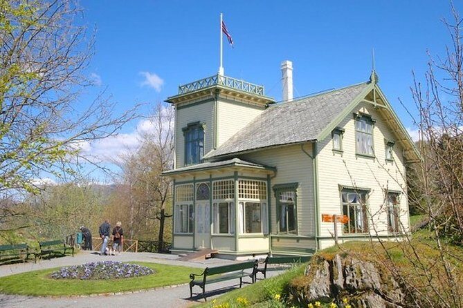 Private Guided City Sightseeing - Bergens Top Attractions - Fløibanen funicular to Mount Fløyen: the view is the point