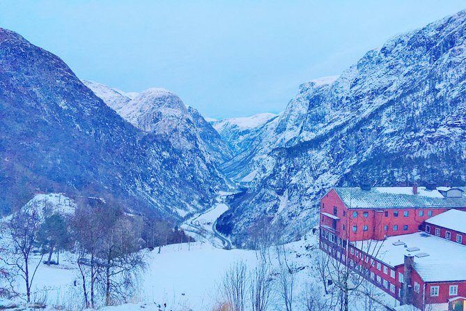 PRIVATE GUIDED TOUR: Highlights of Norway – Trip to the Sognefjord – WINTER - Voss and the waterfall circuit: Tvindefossen, Stalheim, and Sivlefossen