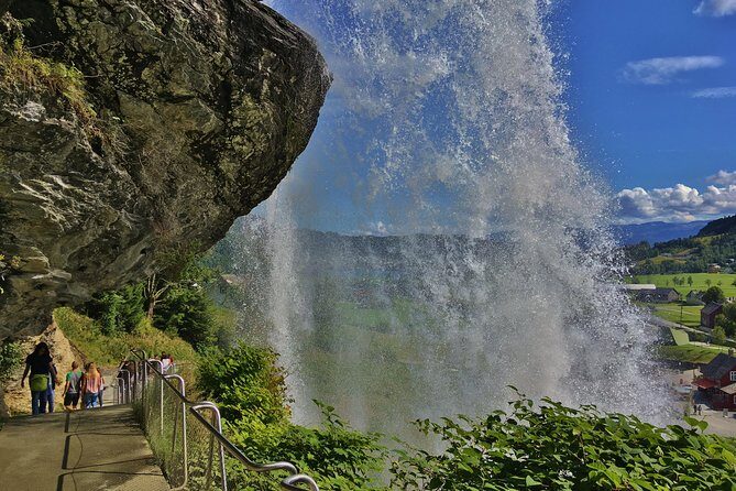 PRIVATE GUIDED TOUR: Queen of the Fjords - tour from Bergen, 6 hours - Key highlights to look forward to
