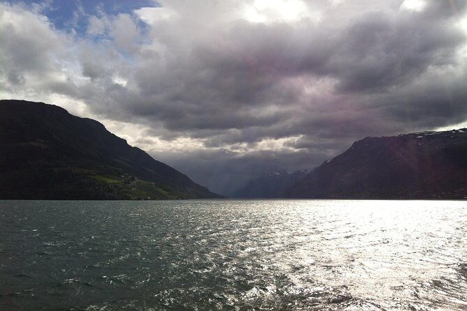 PRIVATE GUIDED TOUR: Queen of the Fjords - tour from Bergen, 6 hours - A Private Hardanger Fjords Day From Bergen