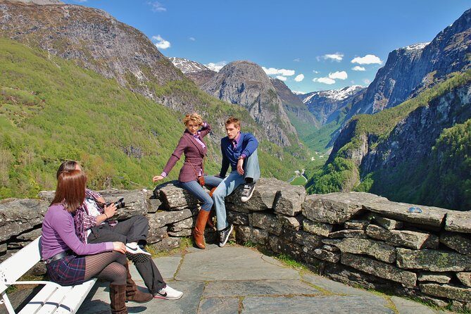 PRIVATE GUIDED TOUR: World Heritage Fjord Landscape – Viking Special – from Flåm - Stalheimsfossen: a short waterfall walk with a big view payoff