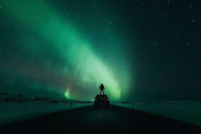 Private Northern Lights Experience - The 5–8 Hour Aurora Chase: How the Night Actually Runs