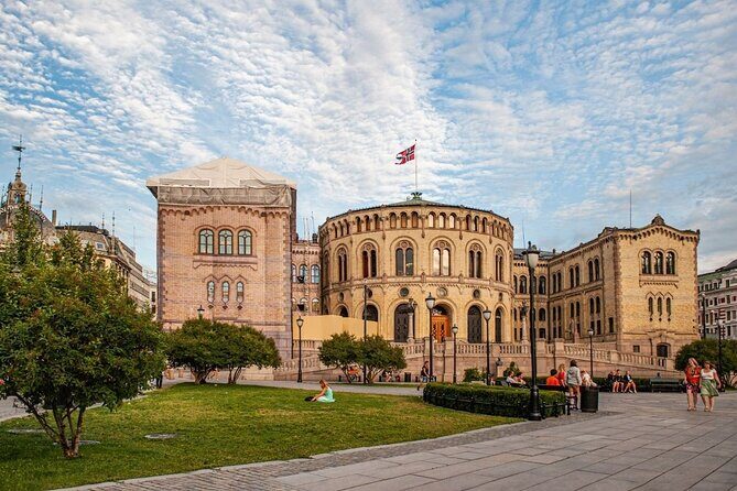 Private Oslo Tour with a Local, Highlights & Hidden Gems, 100% Personalised - Pastel streets, boutiques, and coffee stops: the Oslo you actually walk through
